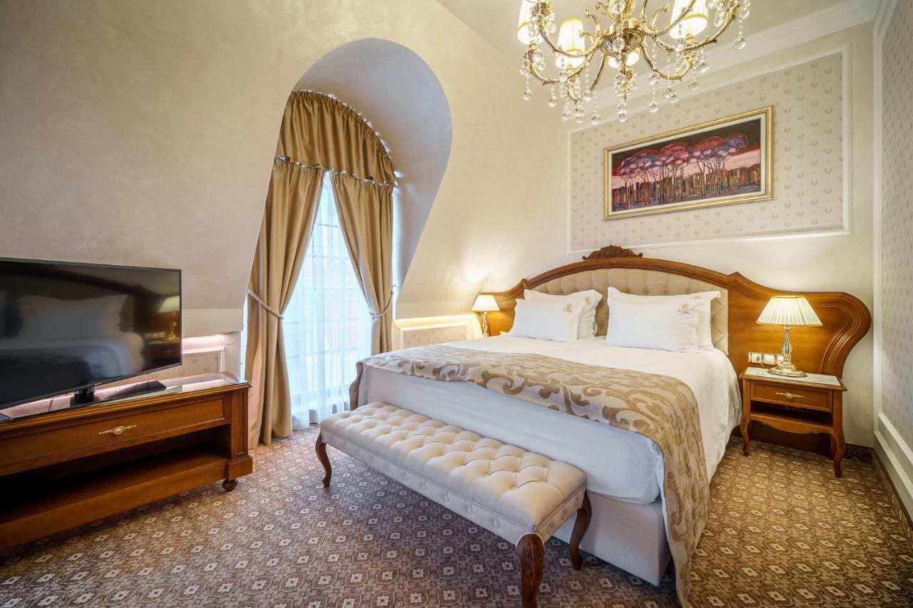 Residence City Garden - Certificate Of Excellence Top 10 Best Five-Stars City Hotels For 2024 Awarded By Htif بلوفديف المظهر الخارجي الصورة