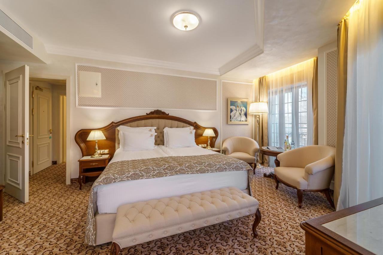 Residence City Garden - Certificate Of Excellence Top 10 Best Five-Stars City Hotels For 2024 Awarded By Htif بلوفديف المظهر الخارجي الصورة