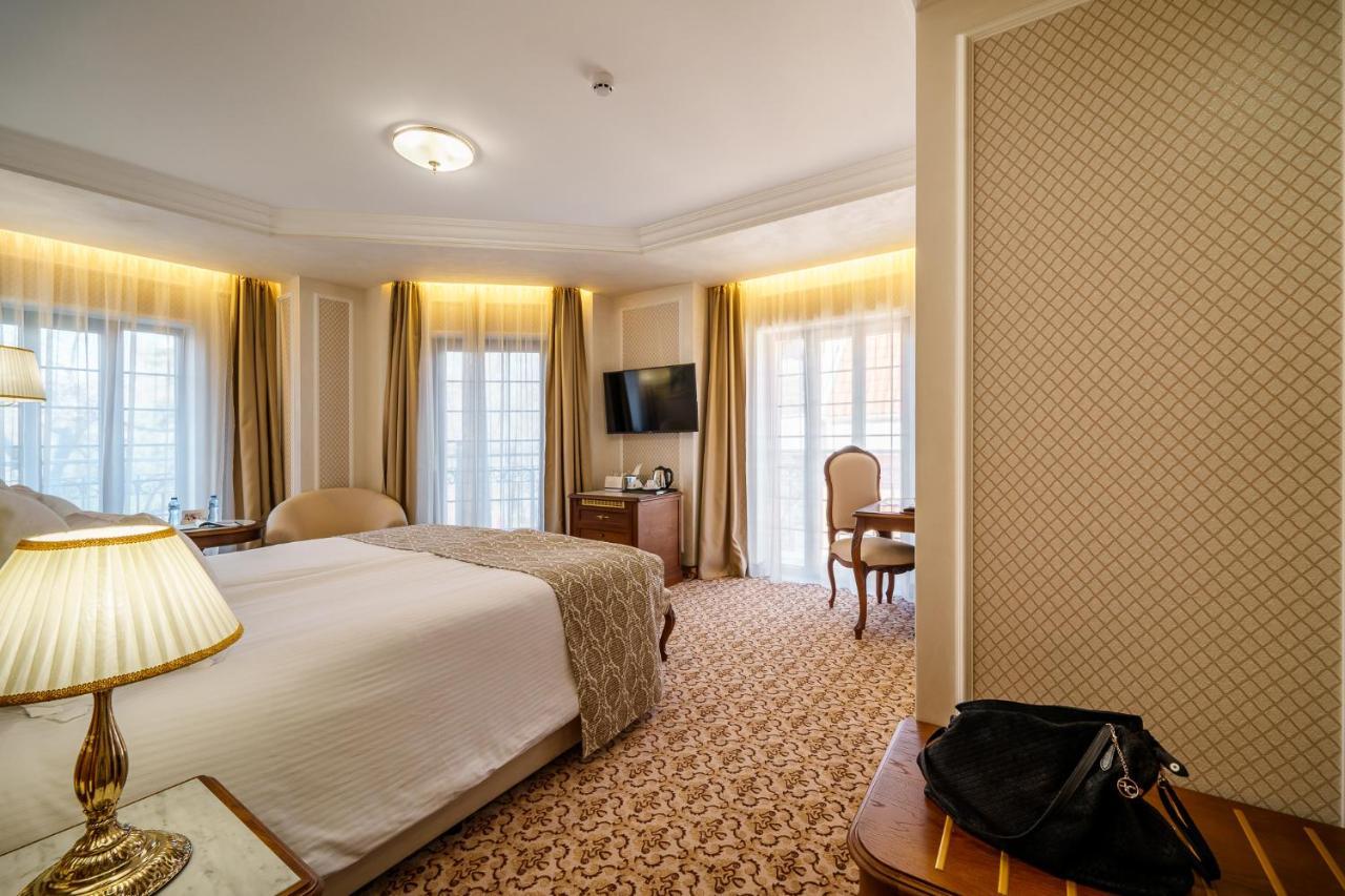 Residence City Garden - Certificate Of Excellence Top 10 Best Five-Stars City Hotels For 2024 Awarded By Htif بلوفديف المظهر الخارجي الصورة