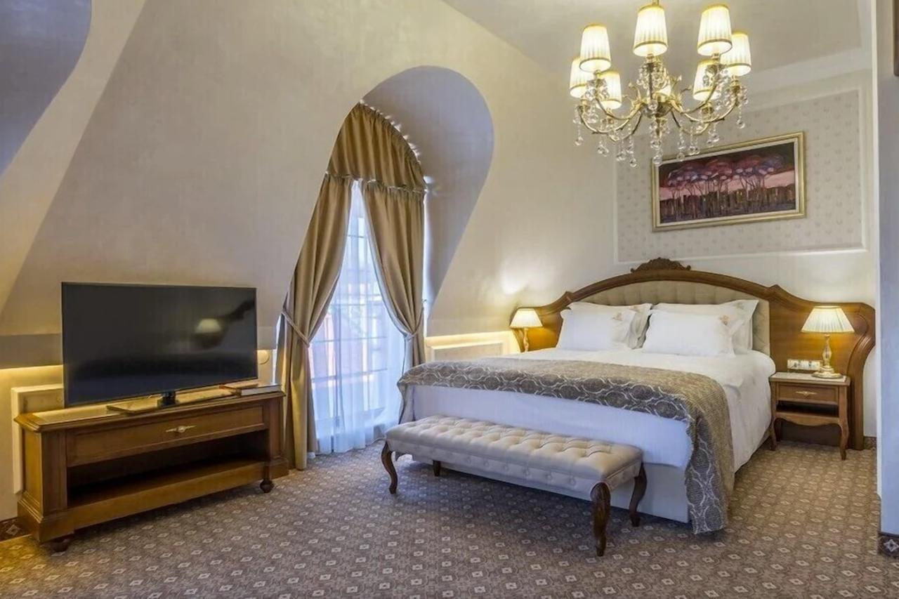 Residence City Garden - Certificate Of Excellence Top 10 Best Five-Stars City Hotels For 2024 Awarded By Htif بلوفديف المظهر الخارجي الصورة