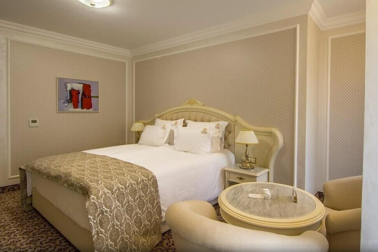 Residence City Garden - Certificate Of Excellence Top 10 Best Five-Stars City Hotels For 2024 Awarded By Htif بلوفديف المظهر الخارجي الصورة